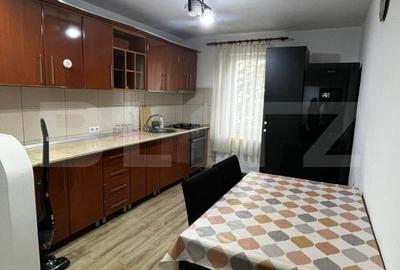 Apartament de vanzare, cu 3 camere, 74 mp + beci 15 mp, zona Independentei - 3