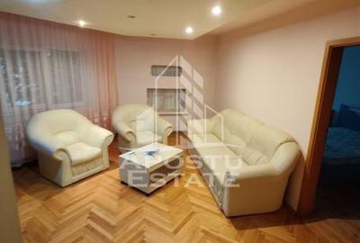 Apartament cu 3 camere, spatios, zona Soarelui