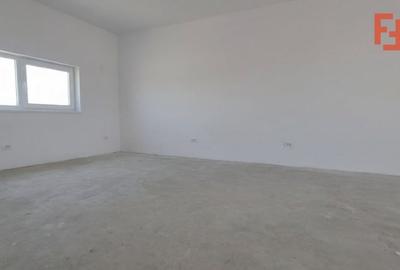 Duplex cu 3 camere cu Teren 340 Mp în Urseni - 4