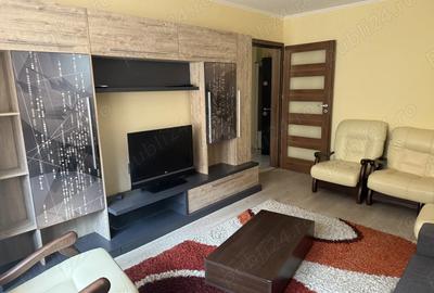 Inchiriez apartament cu doua camere in zona Podgoria - 1