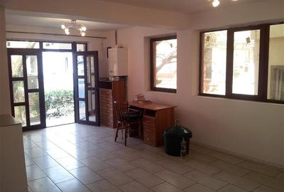 Apartament cu 4 camere decomandat în Banu Manta - 5