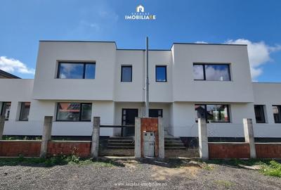Casa tip duplex cu exterior complet finisat - Cartierul Florilor, Sacalaz