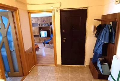 Apartament cu 2 camere decomandat în Radu Negru - 3