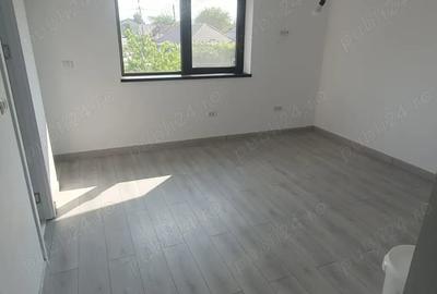 Casă cu 4 camere cu Teren 314 Mp în Viile Noi - 1