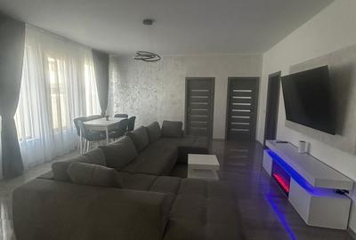 Casă cu 4 camere cu Teren 350 Mp în Central - 10