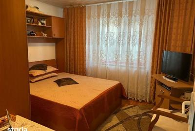 Casă cu 3 camere cu Teren 220 Mp în Central