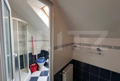 Casa de vanzare, cu 2 camere, zona cu vad comercial. - 11