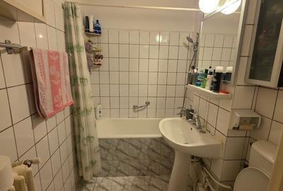 Titan, 5 minute metrou, strandul Cara, pe strada Stanila, bloc H, 4 etaje - 8