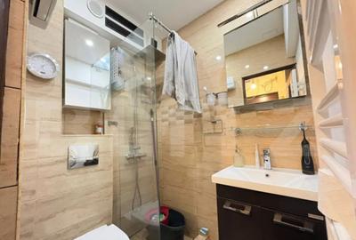 Garsonieră decomandată în Buziașului