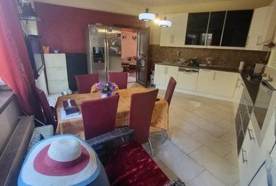CASA INDIVIDUALA-PANTELIMON-8 CAMERE-CURTE-5 BAI-2 LOCURI PARCARE - 28