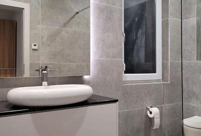 Casă cu 6 camere în Aradului