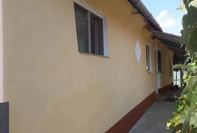 Casă cu 2 camere cu Teren 952 Mp în Central - 8