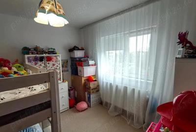 Apartament cu 3 camere semidecomandat, mobilat în Lipovei - 9