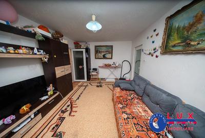 Apartament cu 2 camere semidecomandat în C5 - 10