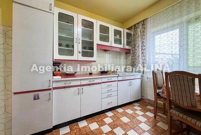 Ap. 4 camere in Deva, zona ultracentrala, Str. Imparatul Traian, 95 mp, etaj 3, decomandat. - 1