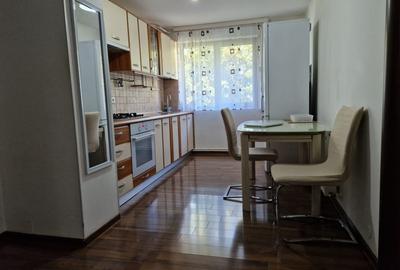 Decomandat, modern, ultracentral, mobilat si utilat - Bariera - 70 mp - 10