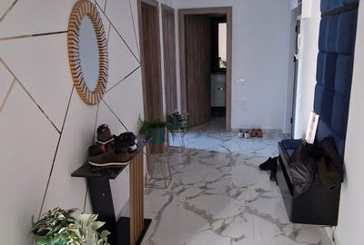 Apartament cu 3 camere decomandat în Central - 1