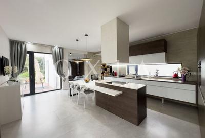 MX046 Casa INDIVIDUALA, Garaj , Zona Lipovei, pozitie EXCELENTA