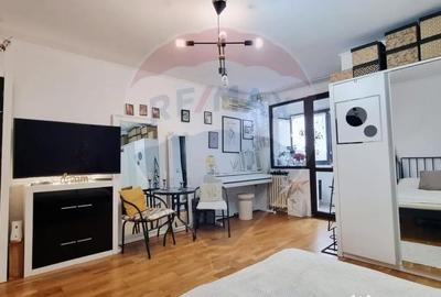 Garsonieră semidecomandată în Costin Georgian - 9