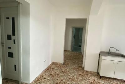 Apartament cu 3 camere decomandat în Mioriței - 5