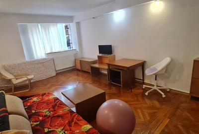 Apartament cu 2 camere circular în Drumul Taberei