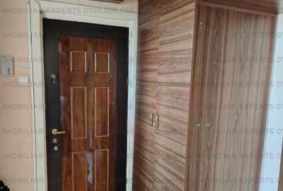 Berceni piata Sudului, Il Contro  ideal credit bancar - 2