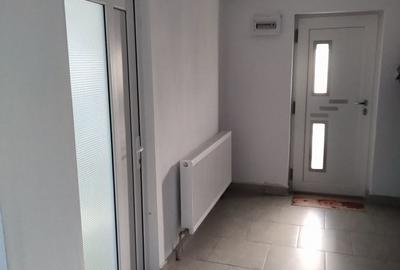 Casă cu 3 camere în Central - 8