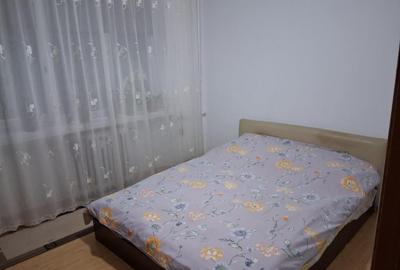 Apartament cu 2 camere semidecomandat, mobilat în Central