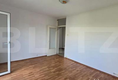 Apartament cu 3 camere decomandat în Micro 17 - 1