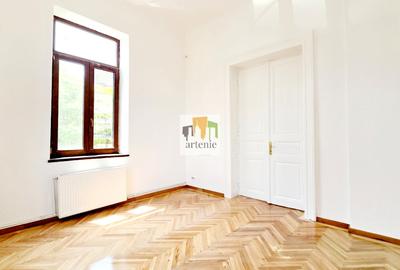 Vilă interbelică, 320 mp utili – zonă Unirii / Sfânta Vineri