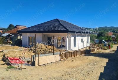 Casa noua de vanzare in Curtea de Arge?, cartier reziden?ial Marina. - 1