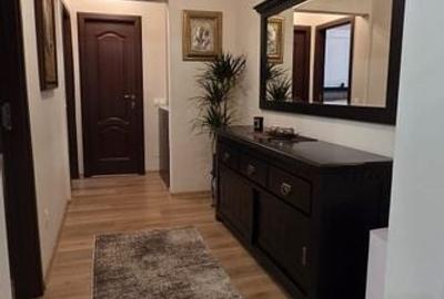 Apartament 3 camere, renovat - 67 mp - Tiglina 3 , scoala nr. 11 - 4