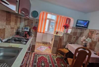 Apartament cu 2 camere, 52 mp, etaj intermediar, zona Burduj - 2