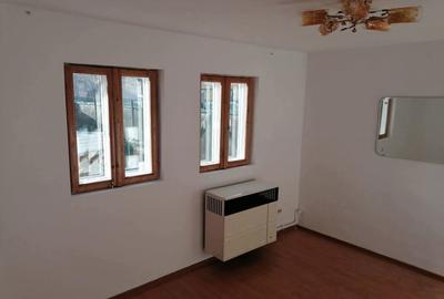 Casa de vanzare - 1