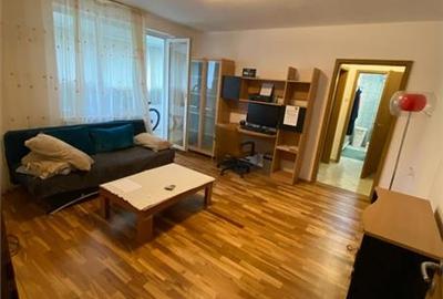 Apartament cu 2 camere semidecomandat în Complex Studențesc