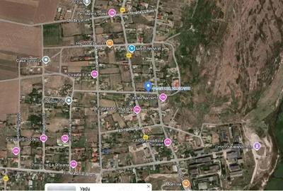 Casă cu Teren 1722 Mp în Vadu
