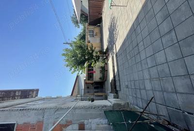 De vanzare casa P+1+M, zona Carrefour Colentina - 10