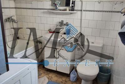 Casă cu 3 camere cu Teren 2704 Mp în Central - 9