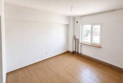 Apartament cu 3 camere decomandat în Central - 8