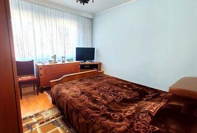 Apartament cu 3 camere decomandat în Găvana