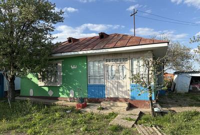 Casă cu 3 camere în Emil Racoviță