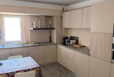 Apartament cu 3 camere decomandat în Capitol - 3