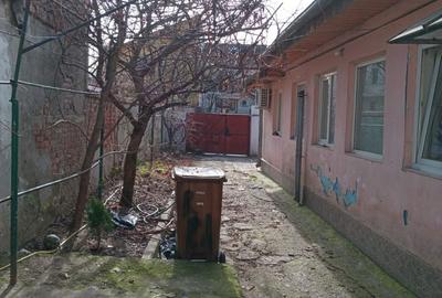 Casă cu 4 camere decomandat cu Teren 246 Mp în Grivița - 5