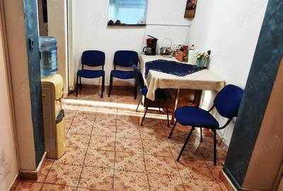 Apartament 3 camere, decomandat - 1