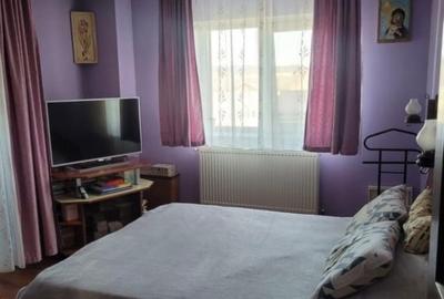 Apartament cu 3 camere decomandat, mobilat în Calea Moldovei - 2