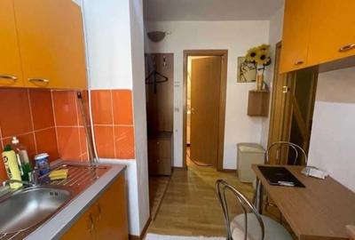 Garsonieră decomandată în Petros - 4