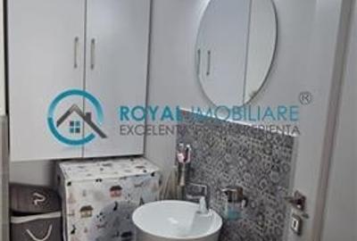 Royal Imobiliare - Vanzare apartament 3 camere zona Albert - 12