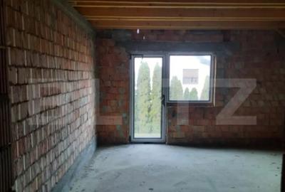 Casă cu 5 camere cu Teren 500 Mp în Păulești - 4