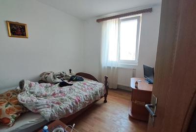 AGIGEA, 3 CAMERE DECOMANDAT 2 BAI, CENTRALA GAZ, 70 MP. PARCARE, BOXA - 4