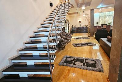 Duplex cu 9 camere cu Canalizare în Albert - 8